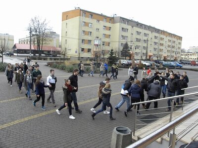 Przed Domem Kultury królował polonez.